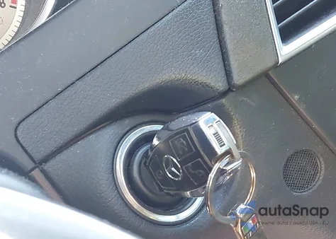 2013 Mercedes-Benz C 250 Sport из США, поврежденный, VIN WDDGF4HB4DR264632